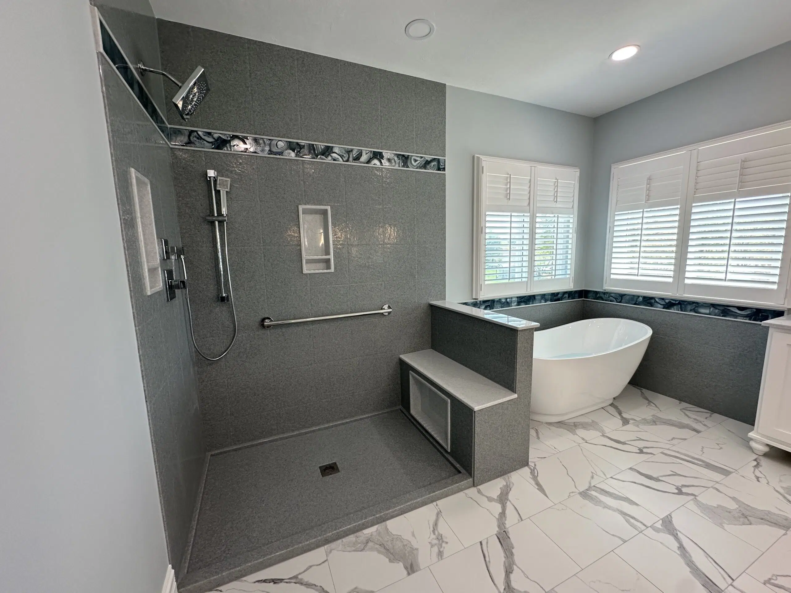 Onyx tub surround — bathroom update